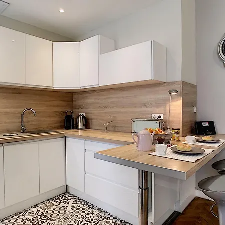 Apartment Nestor&jeeves - Croco Riviera - - By Sea Nizza